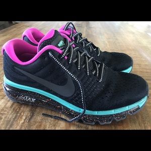 Nike id Air Max women’s size 7.5